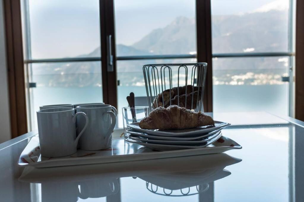 Beautiful Poolside And Stunning Lake View Gardenia Bellano Buitenkant foto